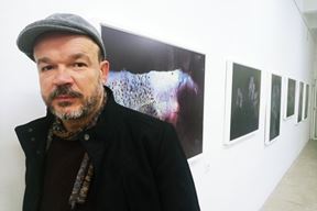 Dejan Sxtifanicxx, autor izlozxbe "Izvrnute nutrine", Dnevni borvaka Rojc, 29. 12. 2020.Snimio: Hassan Abdelghani