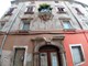 Kameni ulazni portal i balkon još podsjećaju na slavnu prošlost danas zapuštenog kulturnog dobra (Snimila Duška Palibrk)