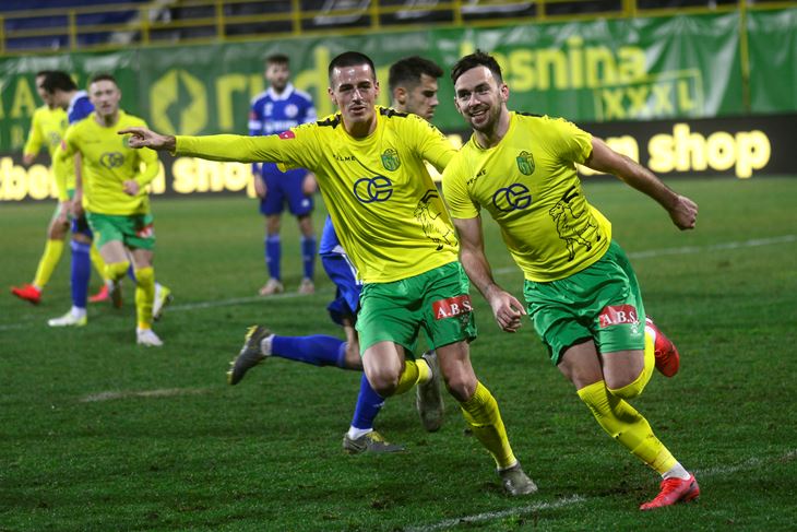 ZASLUŽENO SLAVLJE - Stefan Lončar i Josip Špoljarić (Snimio Dejan Štifanić)