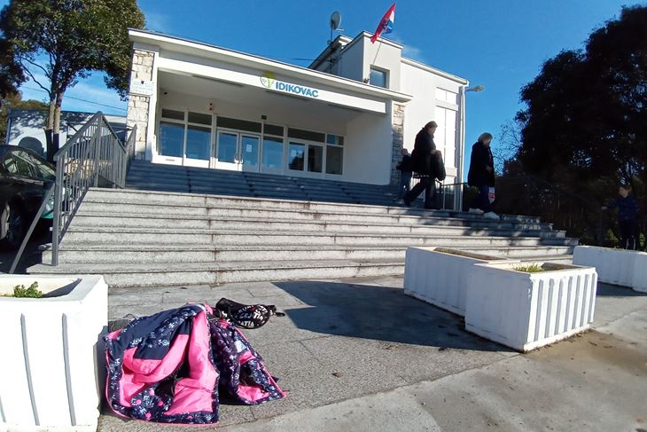 U OŠ Vidikovac, među najvećim školama u gradu, prosječno je 23,8 učenika u razredu (Snimila Duška Palibrk)