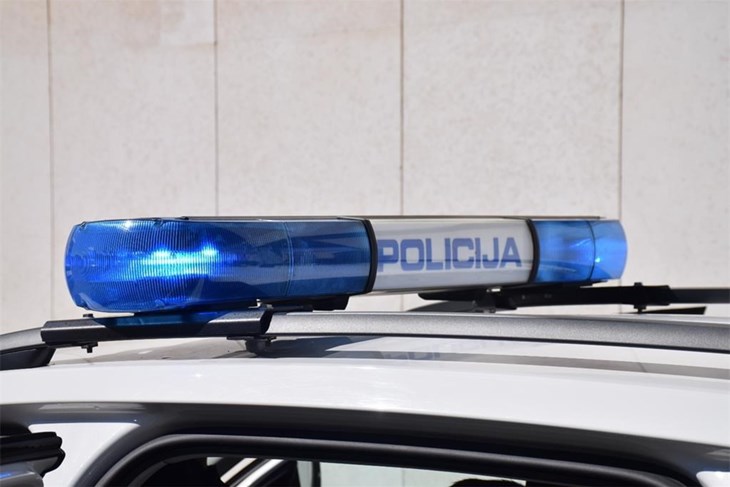 policija