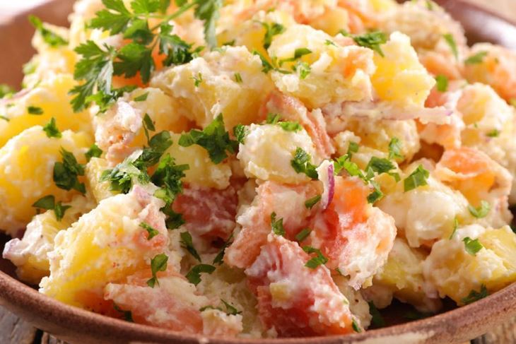 Salata od krumpira sa slaninom