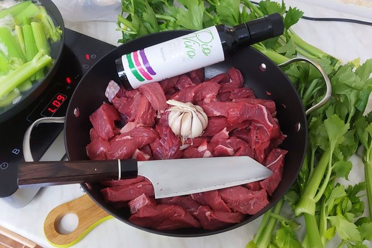 Junac u brajdi by The Outlaw Chef