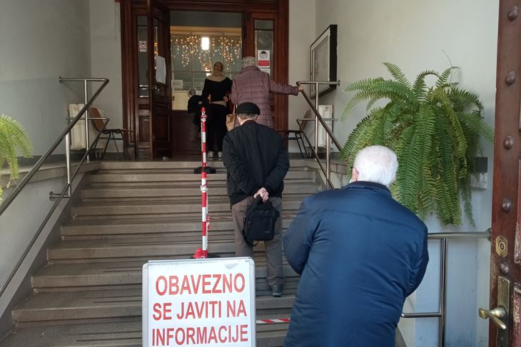 Jedan od punktova u Puli je Dom zdravlja u Flanatičkoj ulici (Snimila Duška Palibrk)