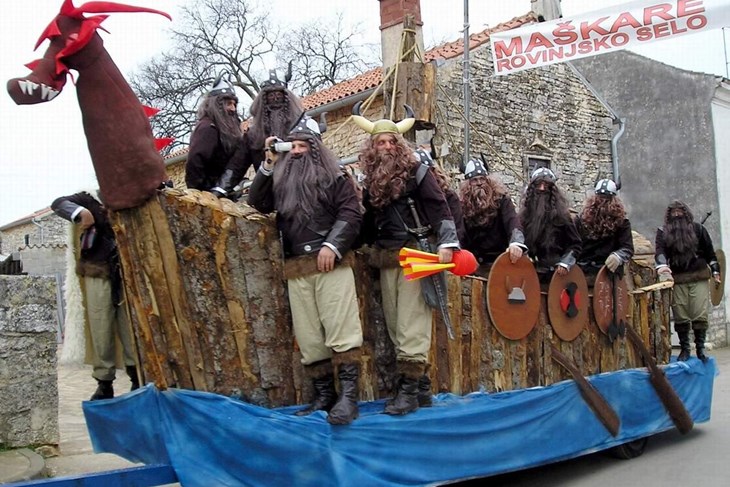 Seljani su se 2007. godine maskirali u Vikinge (Snimio Aldo Pokrajac / Arhiva)