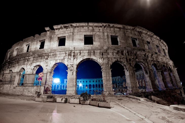 (foto Grad Pula)