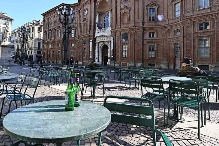 U Venetu i Friuli-Venezia Giuliji ugostiteljski objekti ponovno rade samo za dostavu (Foto EPA)