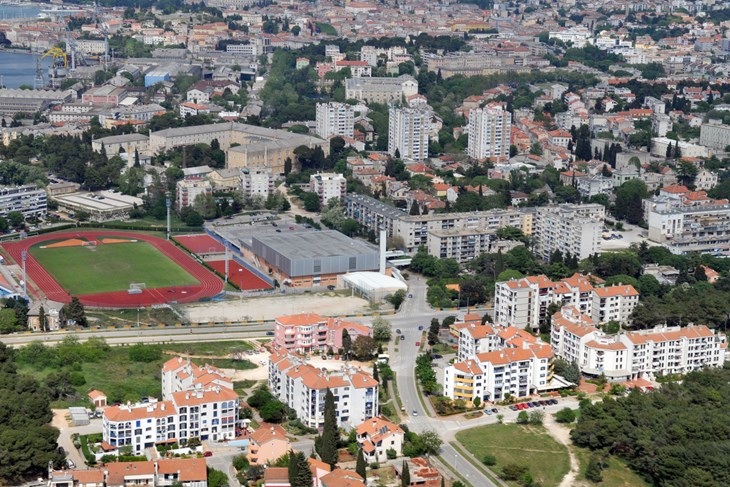 Panorama Pula (Arhiva G. I.)