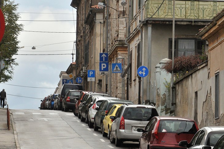 Teslina ulica (Snimio Neven Lazarević)