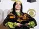 Sa širokim odjevnim kombinacijama i kosom razdijeljenom  po sredini, Billie Eilish utjelovljenje je stila Generacije Z (EPA)