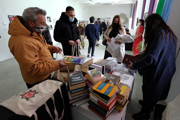 Kultura dostupna svima - s nedavnog otvorenja romske knjižnice u Rojcu (Snimio Milivoj Mijošek)