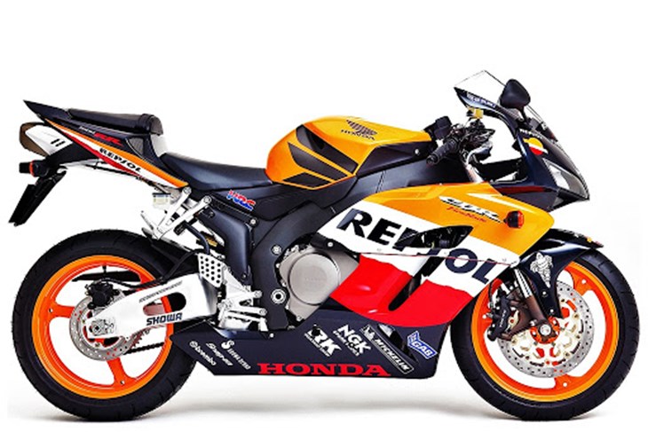 Honda CBR 1000 RR (Ilustracija)