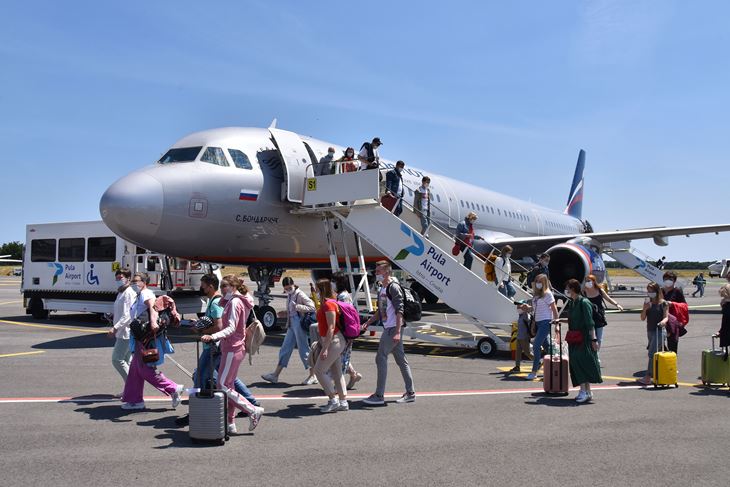 Zrakoplov ruskog nacionalnog zrakoplovnog prijevoznika Aeroflota danas je iz Moskve sletio u pulsku Zračnu luku (Snimio Duško Marušić Čiči)