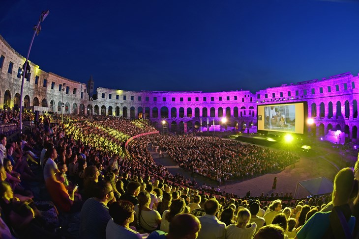 Arena, festival