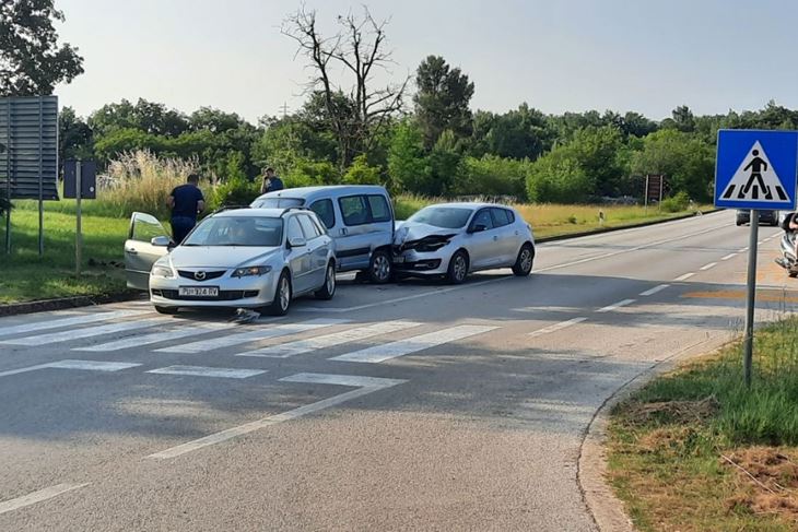 U Bijažićima kod skretanja za Orihe