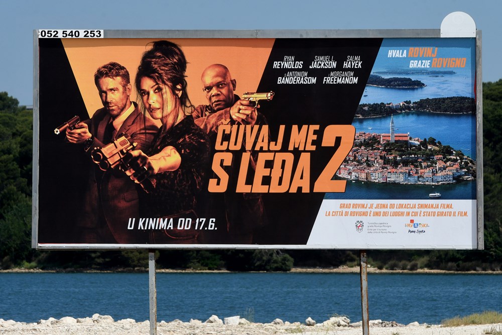 Plakati podsjećaju gdje je snimljen holivudski blockbuster (Snimio Milivoj Mijošek)