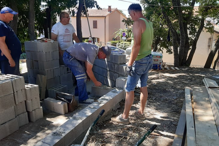 Radna akcija na perojskoj Gromači