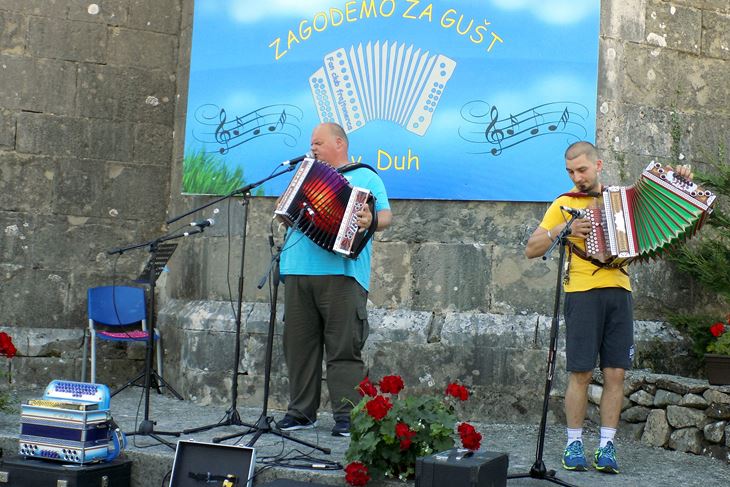 Otvorili susret: Damir i Silvijo Ugrin