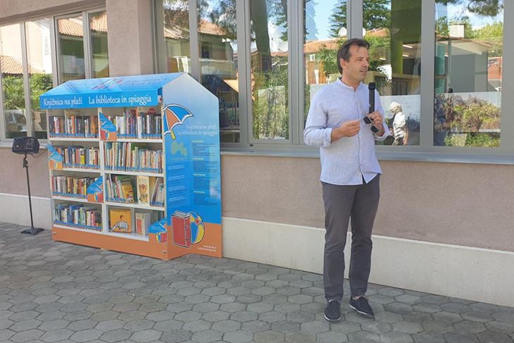 Otvorenje knjižnice  na plaži