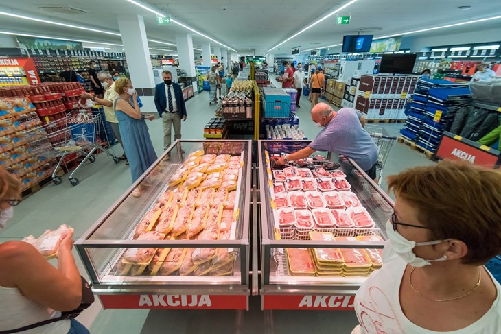 Trgovine će smjeti raditi najviše do 21 sat (CROPIX)