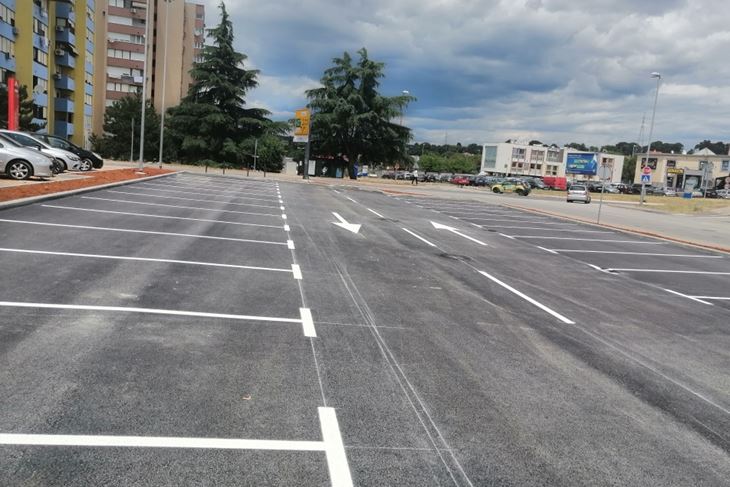 Novo parkiralište u Valturskoj ulici