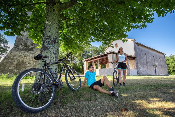 Crkva Majka Božja od Svetomora kraj Žminja (Foto TZ Žminj) 