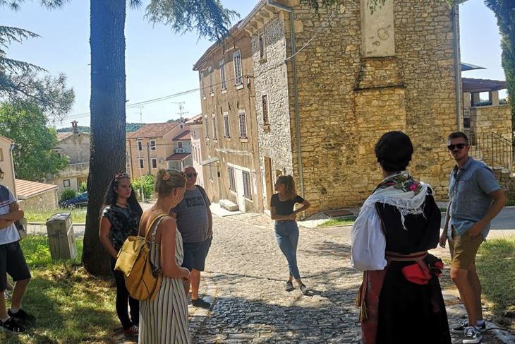 Najstarija žminjska ulica Štrada