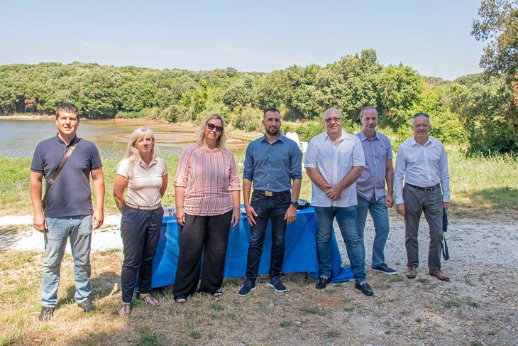Svi sudionici malog projekta u zajednici (Snimio Mario Rosanda)