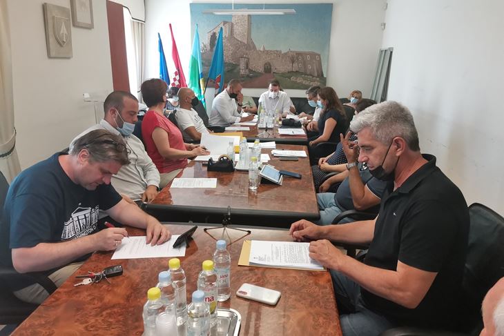 Općinski vijećnici opet u starim prostorima