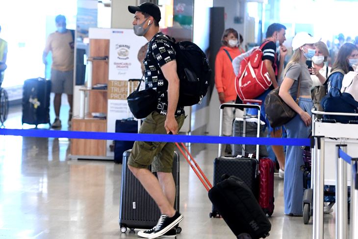 Miloš Biković u Puli na aerodromu (snimio Milivoj MIJOŠEK)