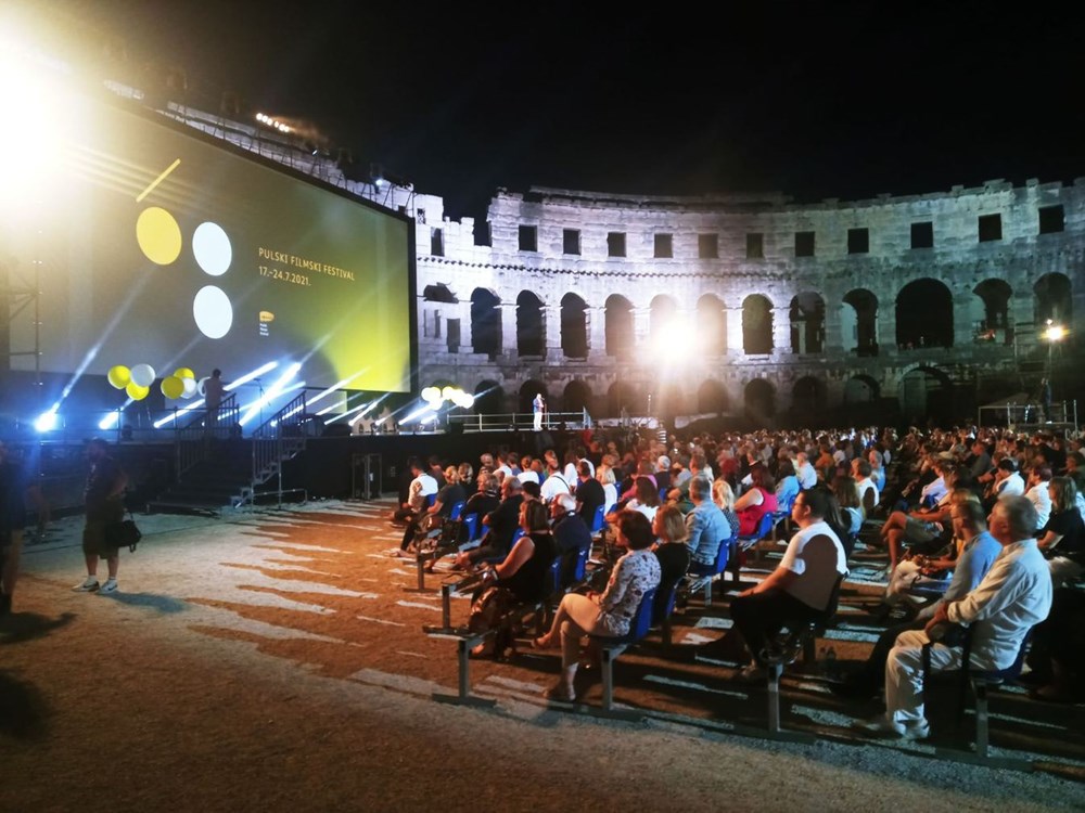 Filmski pulski festival za roman ljubavni Svečanim programom