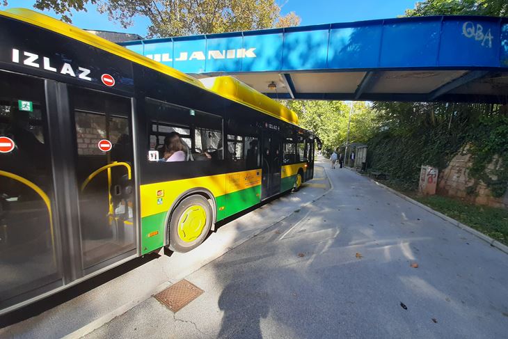 Moderni gradski autobusi na najfrekventnijim linijama - 1, 2 i 3 (Snimila Tea Tidić)