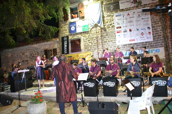 JM Jazz World Orchestra (Svjetski jazz orkestar glazbenih mladeži) (Foto Hrvatska glazbena mladež)