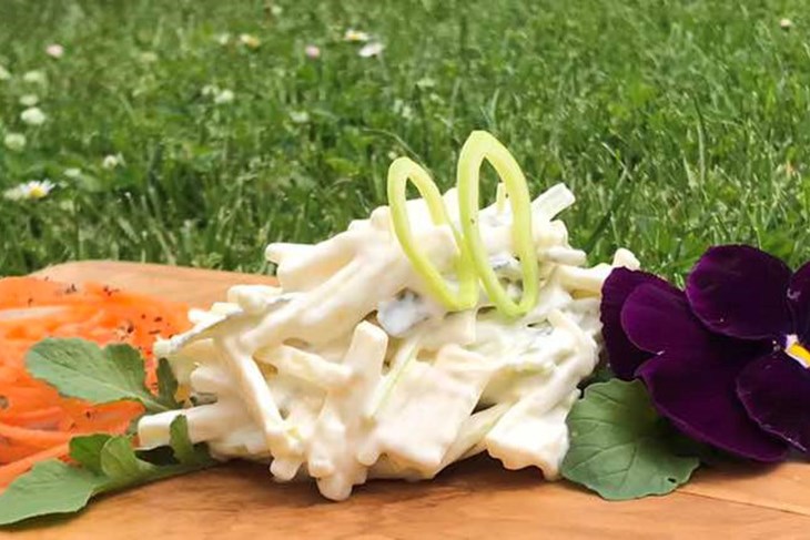 Osvježavajuća salata od poriluka i sira (Foto: Strukovna škola Eugena Kumičića Rovinj - Scuola di formazione professionale Eugen Kumičić Rovigno)
