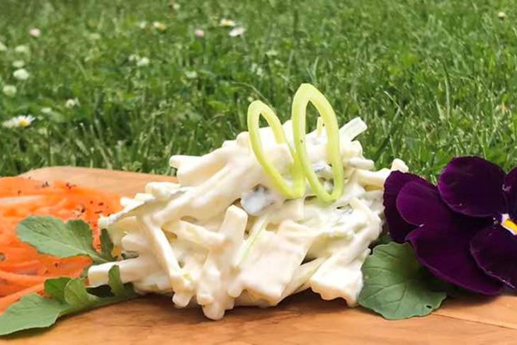Osvježavajuća salata od poriluka i sira (Foto: Strukovna škola Eugena Kumičića Rovinj - Scuola di formazione professionale Eugen Kumičić Rovigno)