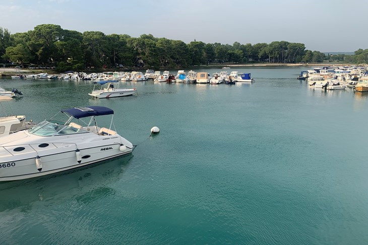 Valbandonska lučica (Snimila Ružica Koraca)