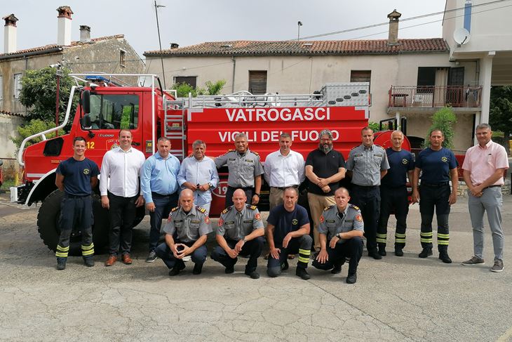 Novo vatrogasno vozilo