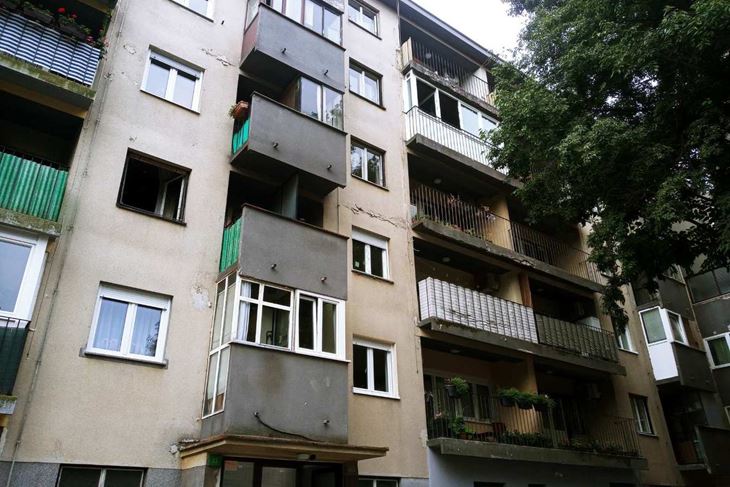 Požar se desio u zgradi u Negrijevoj 22 u Puli (Snimio Dejan Štifanić)
