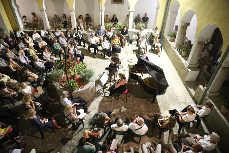 Zadovoljna publika