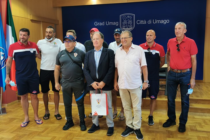 U Gradskoj vijećnici, upriličen je prijem za organizatore i reprezentacije