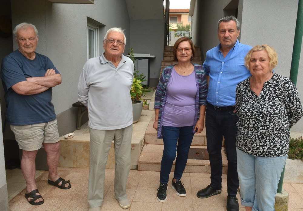 Predstavnici obitelji Kanjer, Maras, Bagar i Kodžoman