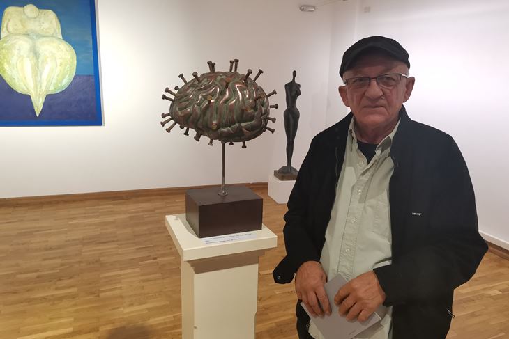 Alija Rešić na izložbi u Gradskoj galeriji