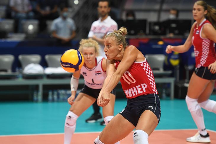 Glavna uzdanica na prijemu servisa - Matea Ikić (Snimio Jure Mišković/Cropix)