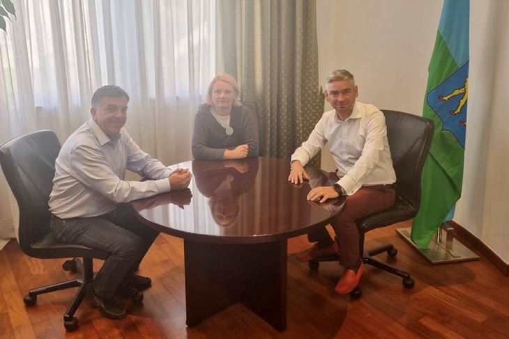 Zxupan Boris Mileticxx i pazinska gradonacxelnica Suzana Jasxicxx 