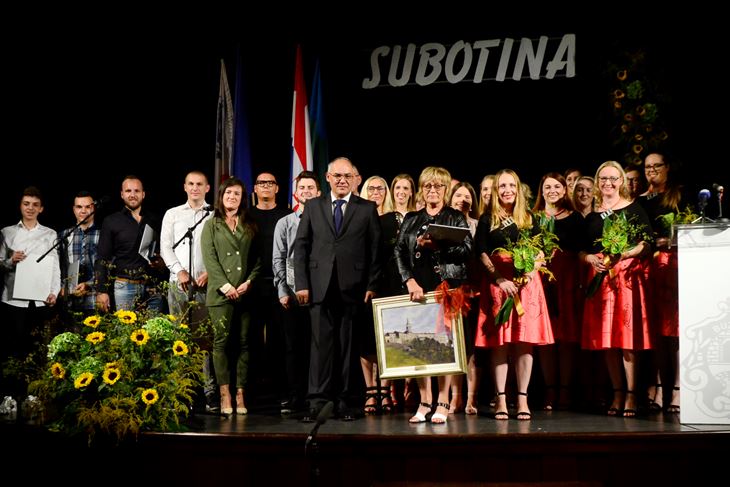 Buzet 10.9.2021. Subotina - svecana sjednica - nagradjeni Snimio: Dejan STIFANIC


