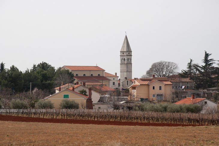 Kaštelir (Arhiva)