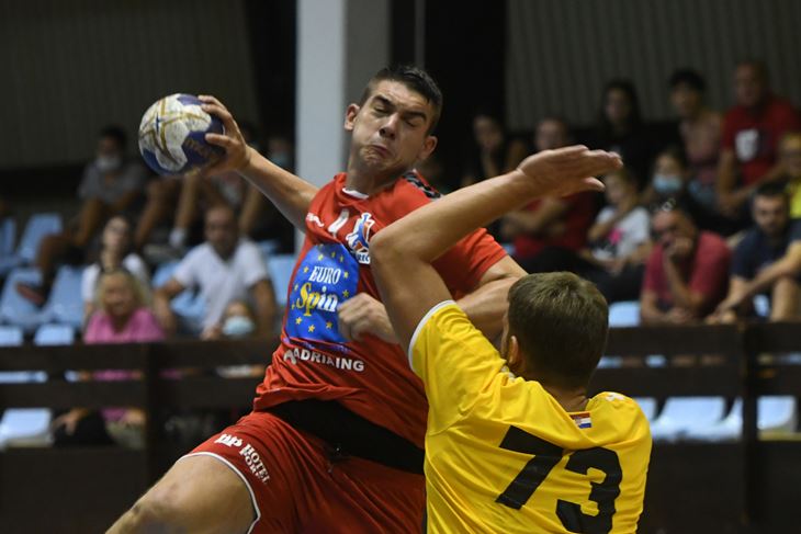 Porečki premijerligaš danas gostuje u Velikoj Gorici: MOMČAD TRENERA LOVRINOVIĆA U LOVU NA PRVE BODOVE