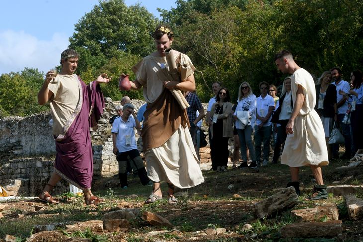 Jučer je u Taru premijerno izveden Dragulj Laron, novi doživljaj u bogatoj paleti legendi, priča i mitova Istra Inspirita (Snimio Milivoj Mijošek)
