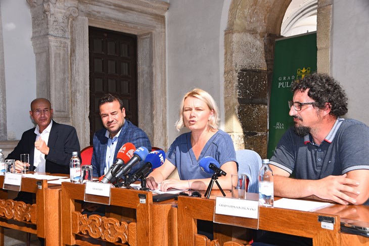 Vili Bassanese, Filip Zoričić, Suzana Jašić i Edi Pastrovicchio (nedostaje Damir Kajin) (snimio M. MIJOŠEK)