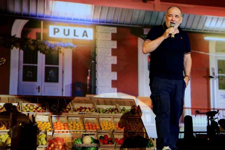Balašević na koncertu u Puli (Snimio Goran Šebelić /CROPIX)